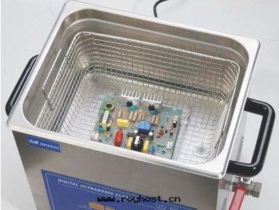 超聲波(bō)清(qīng)洗機(jī)在(zài)各(gè)行業实際應(yìng)用(yòng)中(zhōng)的(de)優勢